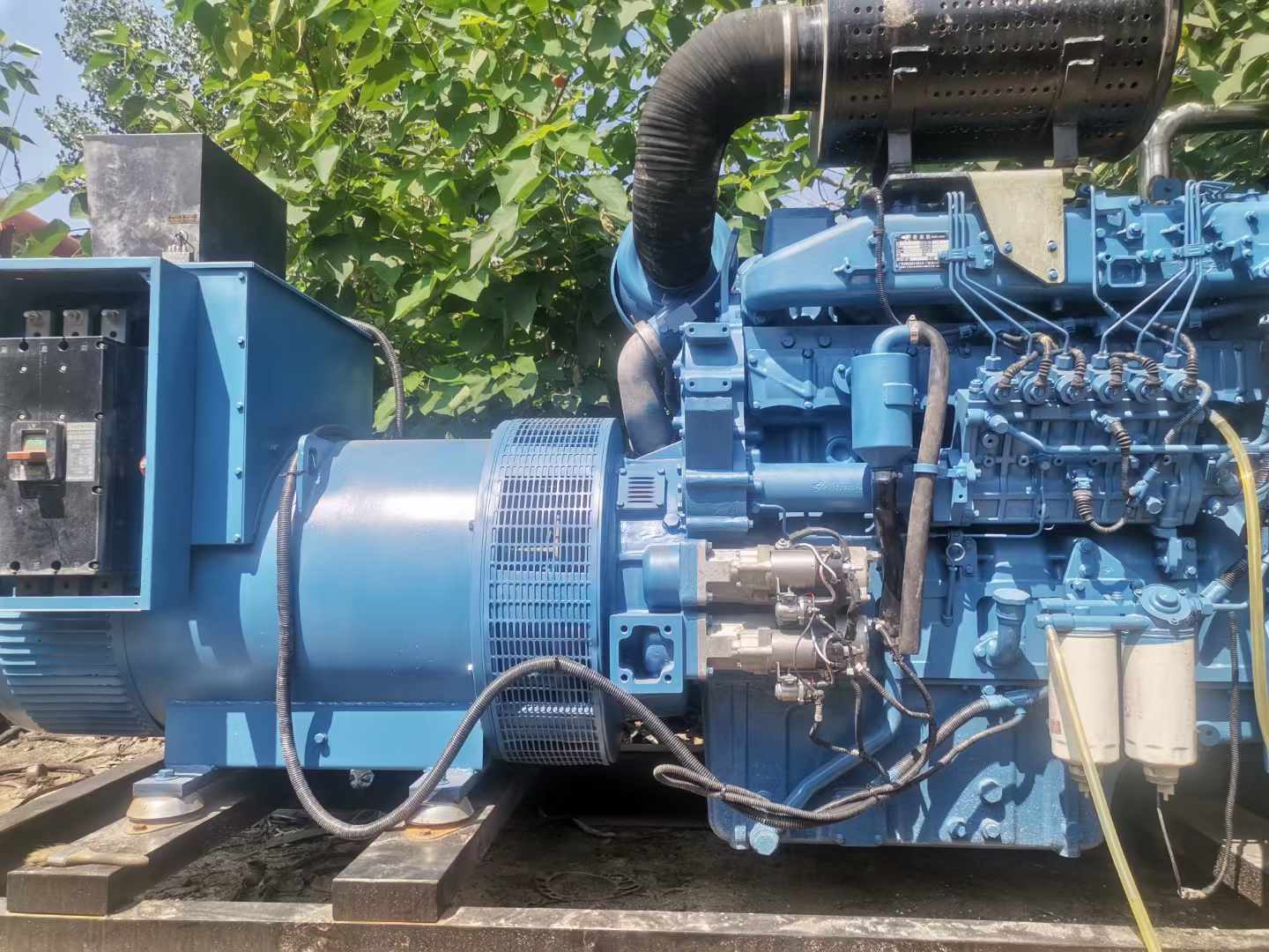 崂山详细说明降低 800kW 柴油发电机输出电流波动的方法